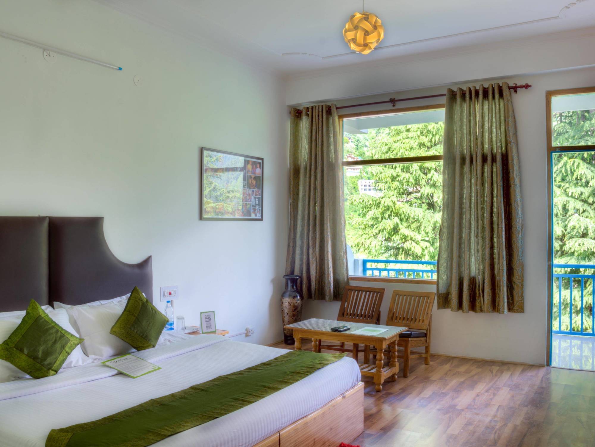 Treebo Trend Celebriti Manali Hotell Vashist Exteriör bild